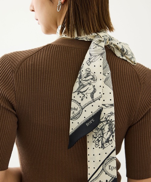 ROPE'(ロペ)の「ROPE'リバイバル シルクタイスカーフ/26AW(バンダナ/スカーフ・レディース・オレンジ/カーキ/オフホワイト・FREE)」の2枚目の写真