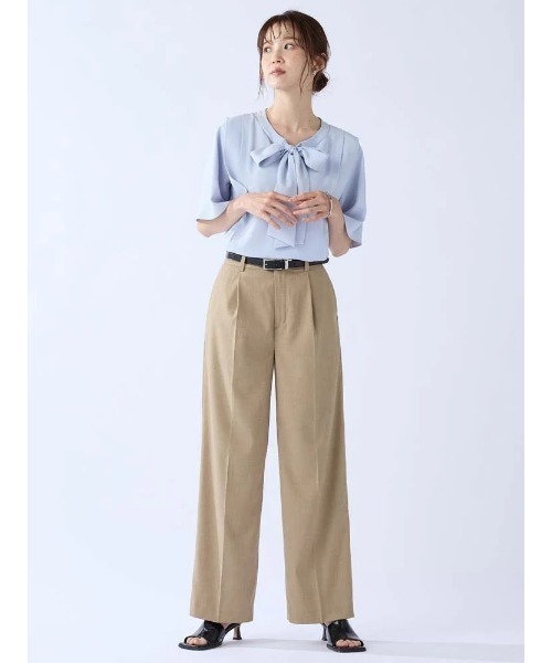 Perfect Suit FActory(パーフェクトスーツファクトリー)の「<ひんやり冷感>ソフトタッチ スマートワイドパンツ(スーツパンツ・レディース・ブラック/ネイビー/サックスブルー/ベージュ・S/M/L)」の20枚目の写真