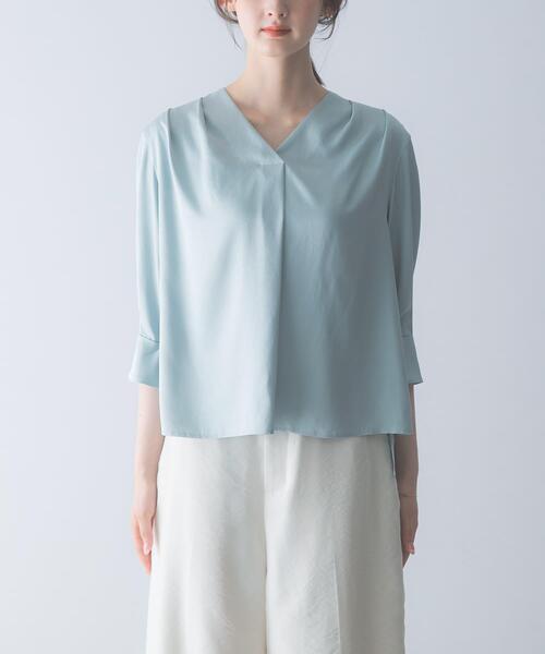 URBAN RESEARCH ROSSO WOMEN(アーバンリサーチ ロッソ)の「シルキーツイルVネックブラウス(シャツ/ブラウス・レディース・ミント/オフホワイト/ネイビー・FREE)」の10枚目の写真