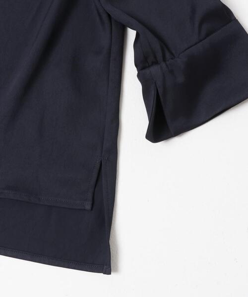 URBAN RESEARCH ROSSO WOMEN(アーバンリサーチ ロッソ)の「シルキーツイルVネックブラウス(シャツ/ブラウス・レディース・ミント/オフホワイト/ネイビー・FREE)」の6枚目の写真