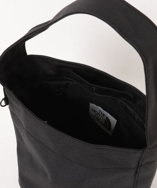 THE NORTH FACE(ザノースフェイス)の「【韓国限定・日本未入荷】THE NORTH FACE WL TRIG BAG MINI / ノースフェイス ホワイトレーベル トリッグバッグミニ ワンポイントロゴ ミニトートバッグ / バケットバッグ(トートバッグ・メンズ・ブラック/ブルー・FREE)」の16枚目の写真