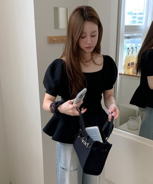 FAVORITO(ファヴォリート)の「オフショルダー半袖トップス(その他トップス・レディース・ブラック/モカ・F)」の12枚目の写真