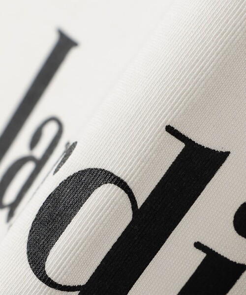 SHIPS Colors（シップス カラーズ）の「SHIPS Colors:〈接触冷感・UVカット・洗濯機可能〉フレンチスリーブ SOLENNE ロゴ TEE◇（Tシャツ/カットソー・レディース・ベージュ/ブラウン/オフホワイト・ONE SIZE）」の11枚目の写真