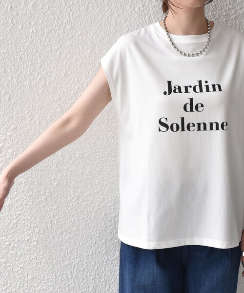 SHIPS Colors（シップス カラーズ）の「SHIPS Colors:〈接触冷感・UVカット・洗濯機可能〉フレンチスリーブ SOLENNE ロゴ TEE◇（Tシャツ/カットソー・レディース・ベージュ/ブラウン/オフホワイト・ONE SIZE）」の16枚目の写真