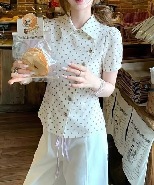 AsheKsha(アシクシャ)の「水玉柄ウエストマーク半袖シャツ(Tシャツ/カットソー・レディース・ホワイト・M)」の7枚目の写真
