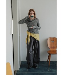 Wide-Leg Trousers with Hem Tucks