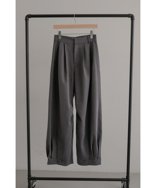 tento(テント)の「Wide-Leg Trousers with Hem Tucks(スラックス・レディース・グレー/ブラック・36/38)」の20枚目の写真