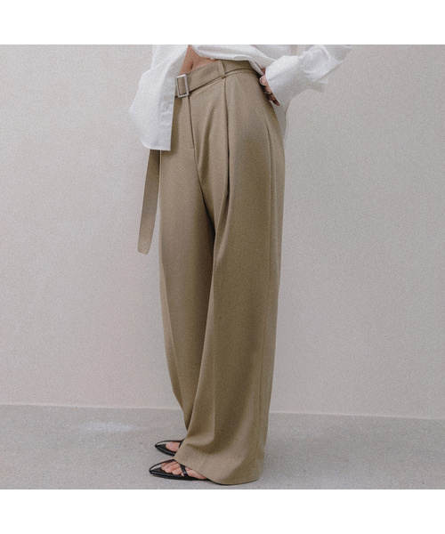 MEMUA(メムア)の「リファインドベルトワイドスラックス(ブラック)(スラックス・レディース・ブラック/ベージュ・SMALL/MEDIUM/LARGE)」の1枚目の写真