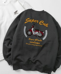 sanrio（サンリオ）の「【71】【HONDA/ホンダ】×【Sanrio/サンリオ】「スーパーカブ」「はぴだんぶい」「クロミ」コラボ 裏起毛 クルーネック プリント スウェット/バックプリント/フロッキープリント/刺繍ワッペン/ユニセックス/レディース/メンズ（スウェット）」