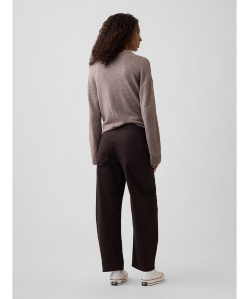 GAP（ギャップ）の「ミッドライズ バレルカーキパンツ（その他パンツ・レディース・ベージュ/ネイビー/ブラウン/グリーン・000/2/4/0/10/00/6/8）」の13枚目の写真