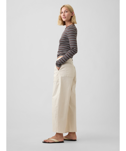 GAP（ギャップ）の「ミッドライズ バレルカーキパンツ（その他パンツ・レディース・ベージュ/ネイビー/ブラウン/グリーン・000/2/4/0/10/00/6/8）」の11枚目の写真