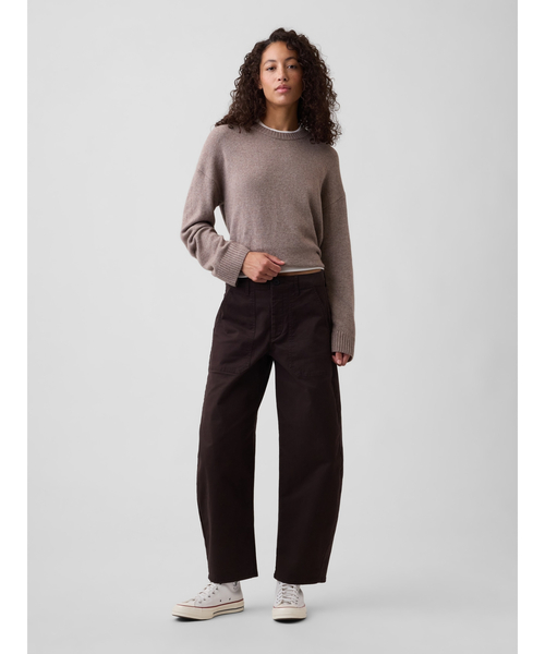 GAP（ギャップ）の「ミッドライズ バレルカーキパンツ（その他パンツ・レディース・ベージュ/ネイビー/ブラウン/グリーン・000/2/4/0/10/00/6/8）」の12枚目の写真