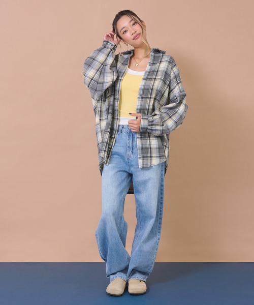 anap mimpi(アナップミンピ)の「ベーシックデニムカーブパンツ(その他パンツ・レディース・ブルー/ライトブルー・S/M)」の3枚目の写真