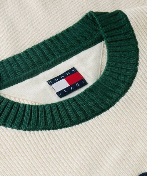 tommy jeans(トミー ジーンズ)の「レギュラーニュークラシックセーター(ニット/セーター・メンズ・ホワイト・SMALL/LARGE/MEDIUM)」の5枚目の写真