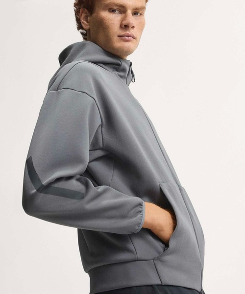adidas(アディダス)の「アディダス Z.N.E. フルジップ トラックトップ / ジャージ / アディダス adidas(ジャージ・メンズ・グレー・LARGE/MEDIUM/SMALL/X-SMALL/XX-LARGE/3XL/X-LARGE)」の4枚目の写真