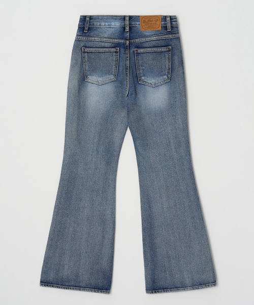 BUTTON UP(ボタンアップ)の「ヴィンテージウォッシュドセミ bootカット デニムパンツ(BLUE)(デニムパンツ・レディース・その他・SMALL/MEDIUM/LARGE)」の4枚目の写真