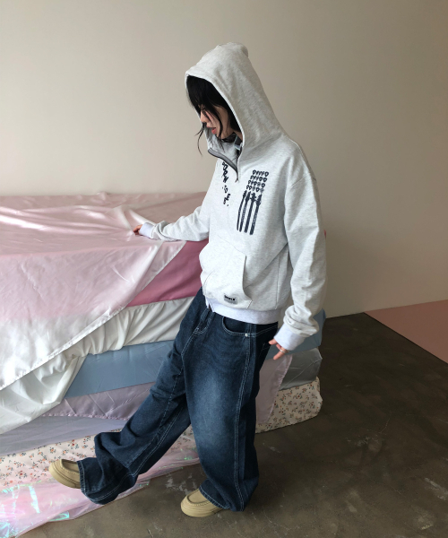 SEW-B（ソービー）の「ハイネック GUITARS (セミオーバー) ジップアップパーカー [ホワイトメランジ]（パーカー・レディース・その他・FREE）」の7枚目の写真