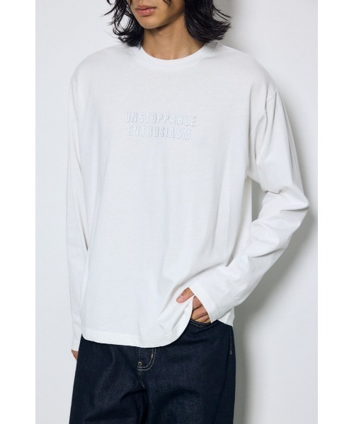 AZUL by moussy(アズールバイマウジー)の「配色厚盛ラバープリントロンT 秋服 冬服 春服 ロゴT(Tシャツ/カットソー・メンズ・グレー/ブラウン/ブラック/ホワイト・LARGE/MEDIUM)」の14枚目の写真