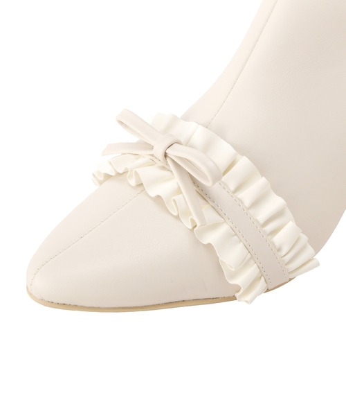 Maison de FLEUR(メゾンドフルール)の「バイカラーフリルリボンショートブーツ(ブーツ・レディース・ブラック/ホワイト系その他2・M/L/S)」の13枚目の写真