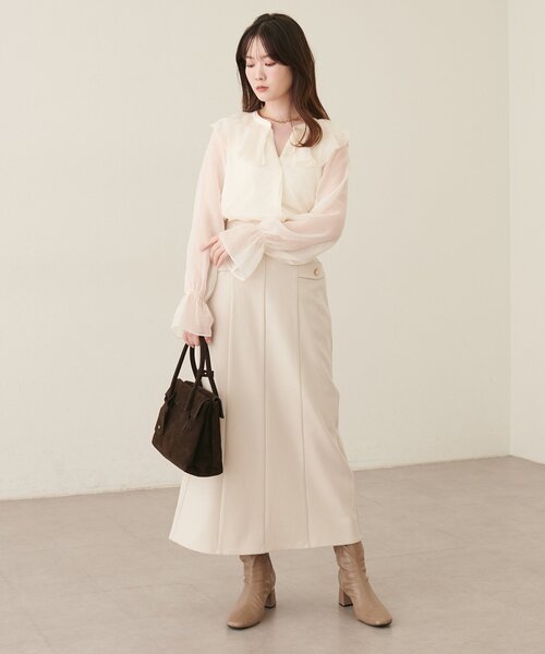 natural couture(ナチュラルクチュール)の「タックフリル衿スキッパー長袖ブラウス(シャツ/ブラウス・レディース・ピンクベージュ/ブラック/グレイッシュベージュ/アイボリー・FREE)」の22枚目の写真