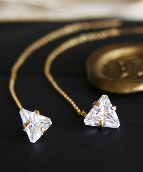 VitaFelice(ヴィータフェリーチェ)の「ロングチェーンピアス(ピアス(両耳用)・レディース・シルバー/ゴールド・FREE)」の4枚目の写真