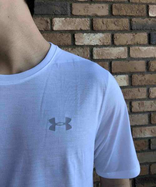 UNDER ARMOUR（アンダーアーマー）の「メンズ トレーニング半袖Tシャツ / スレッドボーン半袖Tシャツ（Tシャツ/カットソー・メンズ・ライトブルー/ライトグリーン/ホワイト/レッド/グレー/ライトグレー/ブラック系その他/ブラック・XL/L/S/M/3XL/4XL/XXL）」の11枚目の写真
