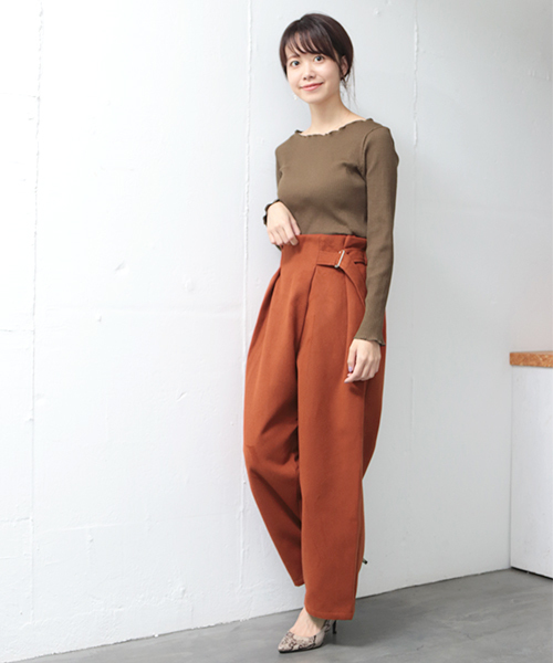 SESTO（セスト）の「アシメラップＤカンベルトワイドパンツ（その他パンツ・レディース・ブラック/ダークパープル/グレイッシュベージュ/ダークオレンジ・M）」の12枚目の写真