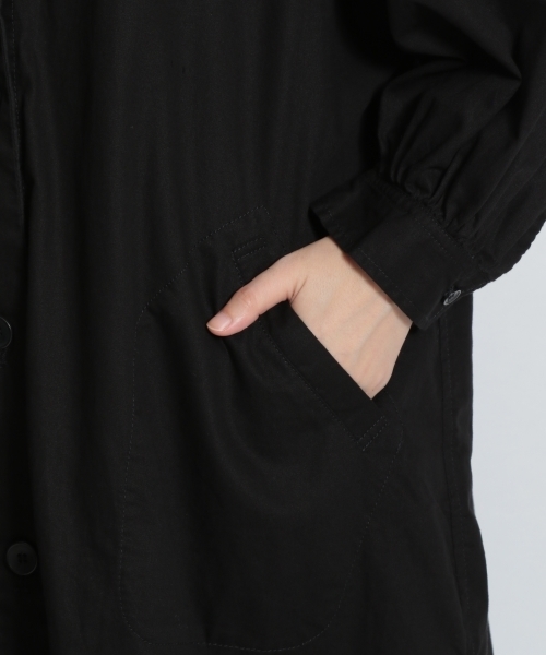 niko and...（ニコアンド）の「[DAILY SERIES]綿ツイル前開きワークワンピコート（ワンピース・レディース・ブラック/ベージュ/オレンジ/グリーン・MEDIUM/LARGE）」の15枚目の写真