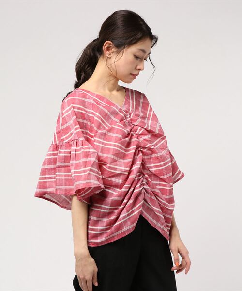 STYLEBLOCK(スタイルブロック)の「ガーゼ先染めチェックギャザーブラウス(シャツ/ブラウス・レディース・ベージュ/レッド/グリーン/ネイビー・M)」の4枚目の写真