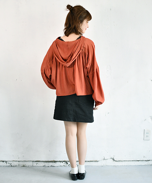 PairPair（ペアペア）の「袖ボリュームフーディブラウス（シャツ/ブラウス・レディース・カーキ/アイボリー/オレンジ系その他・FREE）」の5枚目の写真
