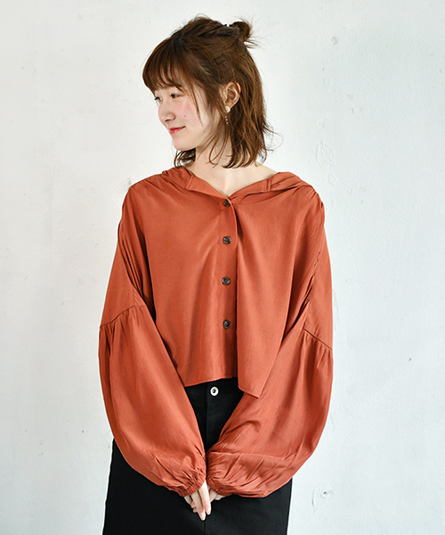 PairPair（ペアペア）の「袖ボリュームフーディブラウス（シャツ/ブラウス・レディース・カーキ/アイボリー/オレンジ系その他・FREE）」の6枚目の写真