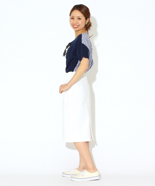 Ray BEAMS(レイビームス)の「○Ray BEAMS / サッカーストライプ 切替プルオーバー(その他トップス・レディース・オフホワイト/ネイビー・ONE SIZE)」の11枚目の写真