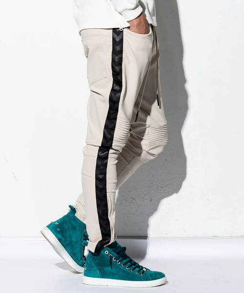 hummel（ヒュンメル）の「hummel(ヒュンメル)カルゼパンツ（スウェットパンツ・メンズ・ホワイト/ブラック/ベージュ・SMALL/MEDIUM/LARGE）」の7枚目の写真