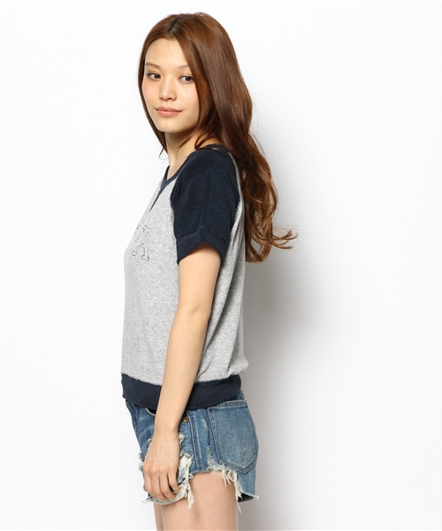 Ray BEAMS（レイビームス）の「○Ray BEAMS / パイルロゴ ラグランプルオーバー（Tシャツ/カットソー・レディース・オフホワイト/シルバー・ONE SIZE）」の4枚目の写真