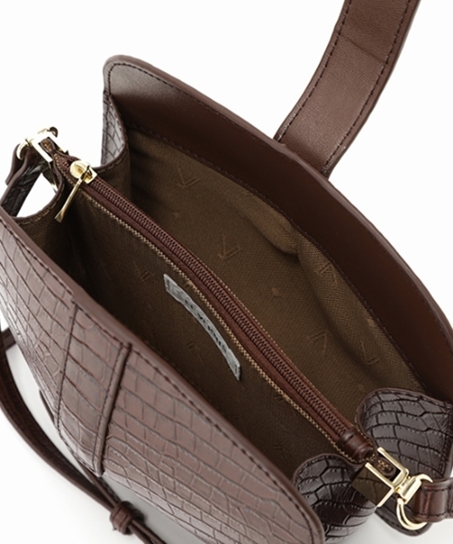 LE VERNIS（ル・ベルニ）の「エンボスシェルバッグ（ショルダーバッグ・レディース・ブラック/ブラウン・FREE）」の21枚目の写真