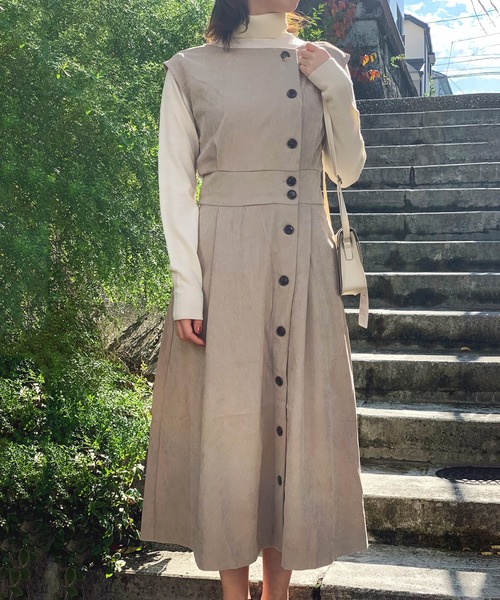 STYLEBLOCK(スタイルブロック)の「コーデュロイ前ボタンワンピース(ワンピース・レディース・ブラック/ベージュ/ブラウン/ライトベージュ・M)」の4枚目の写真