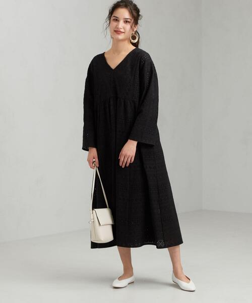 green label relaxing(グリーンレーベルリラクシング)の「CFC カットワーク カフタン ワンピース(ワンピース・レディース・ブラック/オフホワイト・FREE)」の3枚目の写真
