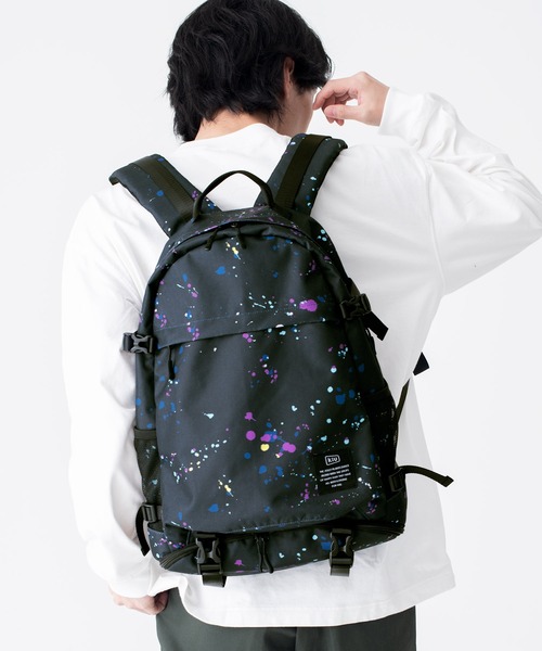 植物由来の原料を使った　リュックサック 黒・４３×３２×１４ｃｍ 600D バックパック【2】（バックパック/リュック）｜KiU（キウ