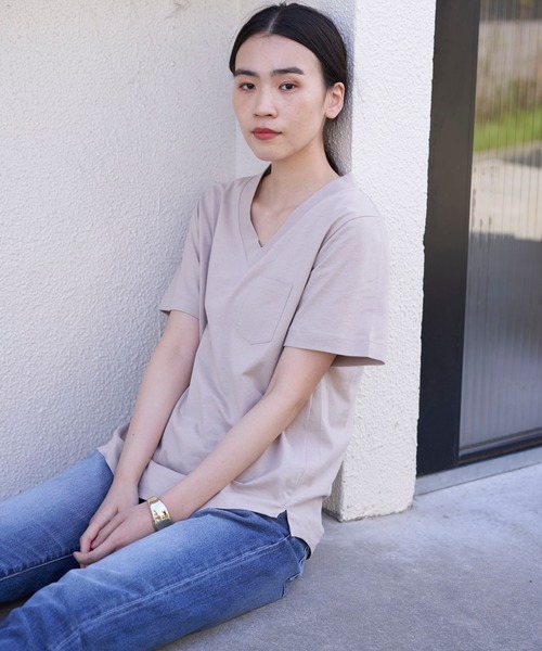 AMERICAN HOLIC（アメリカンホリック）の「18col.Ｖネックポケット付半袖カットプルオーバー（Tシャツ/カットソー・レディース・ベージュ/ブラック/ライトベージュ/サックスブルー/オレンジ/モカ/ピンクベージュ/ブラウン/ピンク/ライトグレー/グリーン/ネイビー/チャコールグレー/オフホワイト/イエロー・M/S/L）」の14枚目の写真