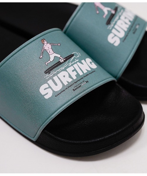 JUNRED（ジュンレッド）の「【Soccer Junky/サッカージュンキー】コラボシャワーサンダル（スリッポン・メンズ・ホワイト/グリーン・M/L）」の5枚目の写真