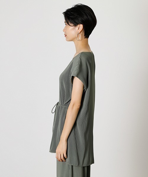 EASY PLEATS TOPS/イージープリーツトップス（Tシャツ