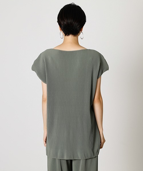 EASY PLEATS TOPS/イージープリーツトップス（Tシャツ