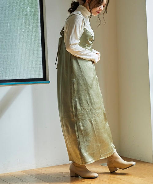 WEGO(ウィゴー)の「WEGO/サテンキャミワンピース(ワンピース・レディース・ブラック/グリーン系その他・FREE)」の11枚目の写真