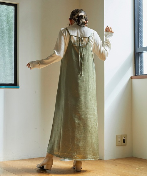 WEGO(ウィゴー)の「WEGO/サテンキャミワンピース(ワンピース・レディース・ブラック/グリーン系その他・FREE)」の12枚目の写真