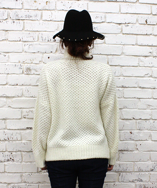 mystic（ミスティック）の「モヘアライクタートルプルオーバー（ニット/セーター・レディース・オフホワイト/グレー/ネイビー/オレンジ・FREE）」の8枚目の写真