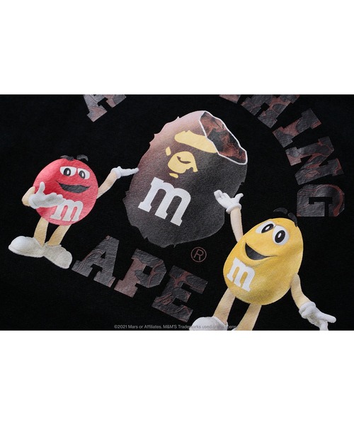 A BATHING APE（アベイシングエイプ）の「BAPE X M&M'S COLLEGE