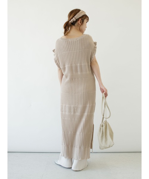 SLURR(スラ―)の「透かし編みサイドスリットロング丈ベスト(ベスト・レディース・ブラック/ベージュ/その他8・FREE)」の7枚目の写真