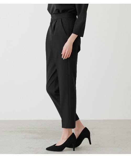 AZUL by moussy（アズールバイマウジー）の「TAPERED PANTS/テーパードパンツ（その他パンツ・レディース・ライトグレー/ブラック・SMALL/MEDIUM）」の5枚目の写真