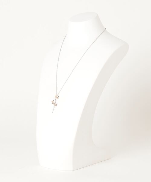 VANQUISH（ヴァンキッシュ）の「CHERRY BLOSSOM NECKLACE ～JAPAN MADE～（ネックレス・レディース・シルバー・FREE）」の3枚目の写真