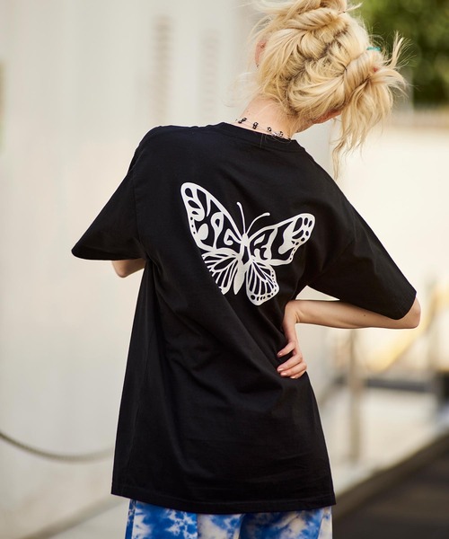 X-girl（エックスガール）の「BUTTERFLY S/S TEE（Tシャツ/カットソー・レディース・ホワイト/ブラック/オレンジ/マルチ・S/M/L/XL）」の2枚目の写真